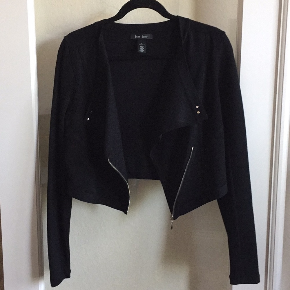 NWOT WHBM Black Cropped Sweater - Sz L